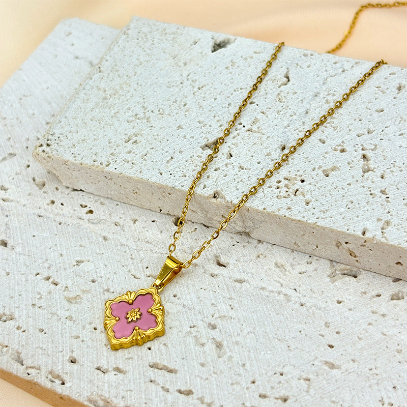 Wholesale Shell Four Leaf Flower Necklace ACC-NE-Xiangou003