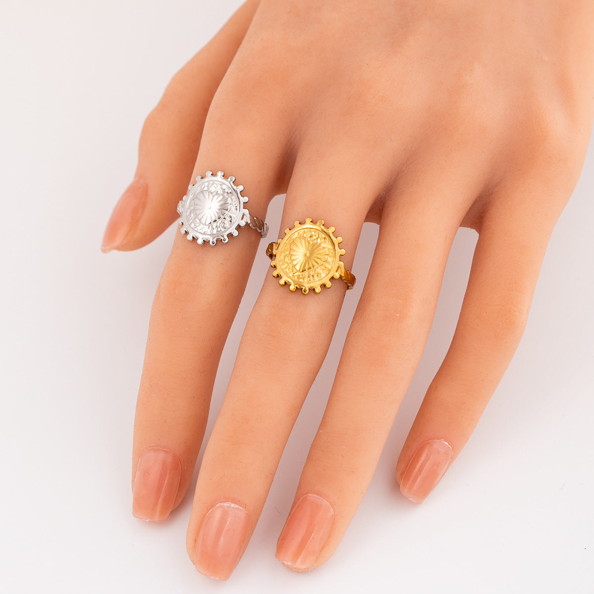 Wholesale Heart Shaped Open Ring Adjustable Stainless Steel Fashion Jewelry Accessory