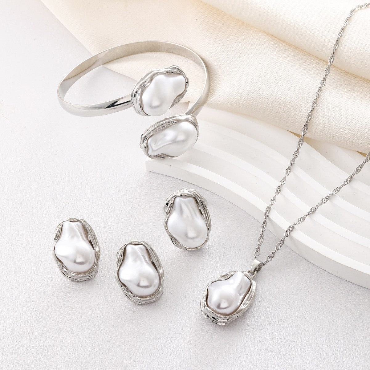 Wholesale  special-shaped Baroque pearl jewelry set