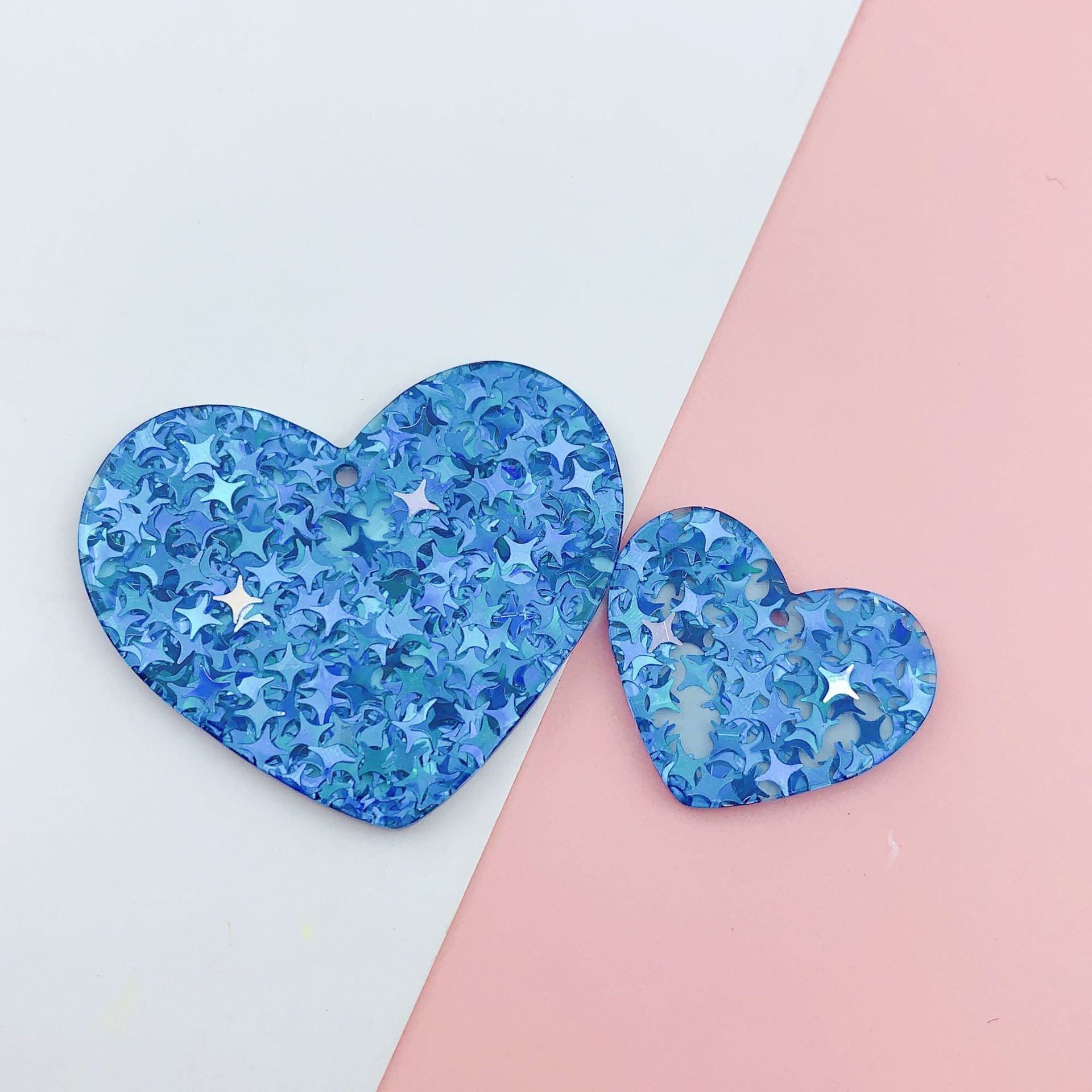 Wholesale 10pcs acrylic color sequins heart-shaped  Pendant
