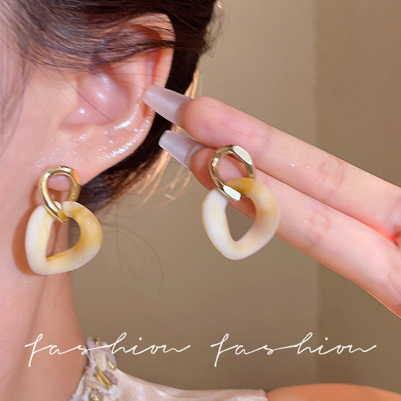 Wholesale Chic Double Circle White Resin Earrings For Women Geometric Design Everyday Jewelry Accessory