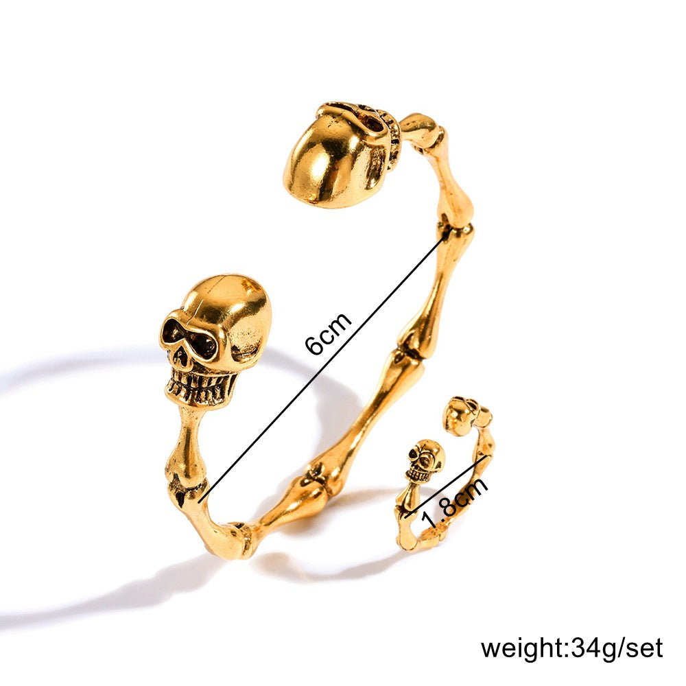 Wholesale Antique Silver Alloy Open Cuff Bracelet Retro Punk Skull Design  Jewelry Accessory for Women