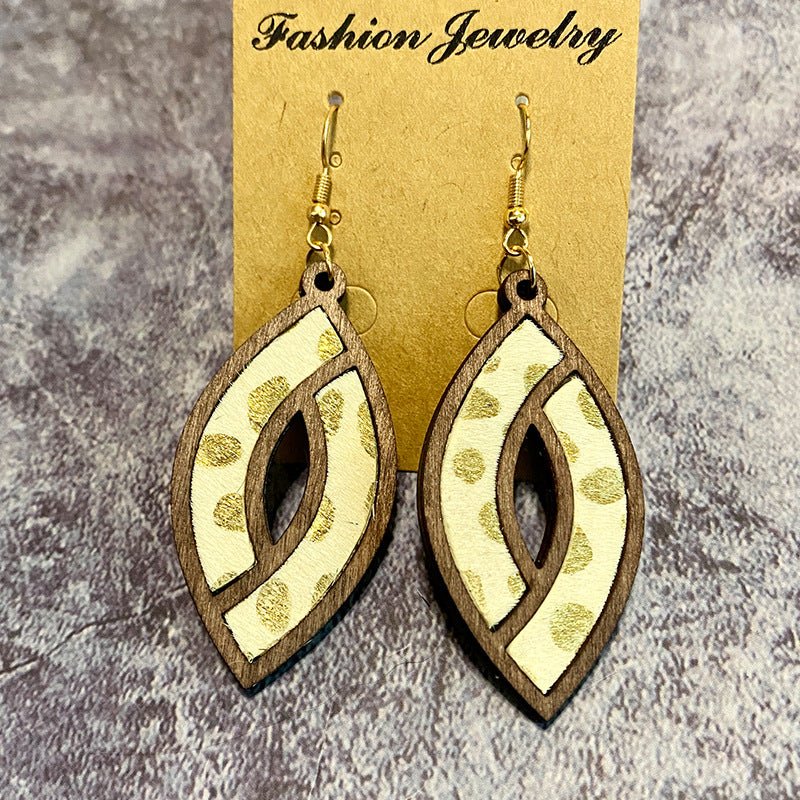 Wholesale  retro genuine leather earrings western hollow horse eye texture earrings