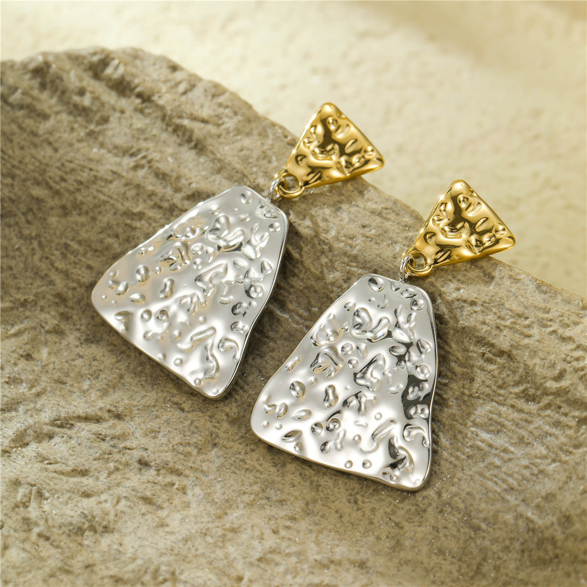 Wholesale Color Stainless Steel Petals Geometric Hammer Pattern Pendant Plated with 18K Gold Stitching Series Earrings