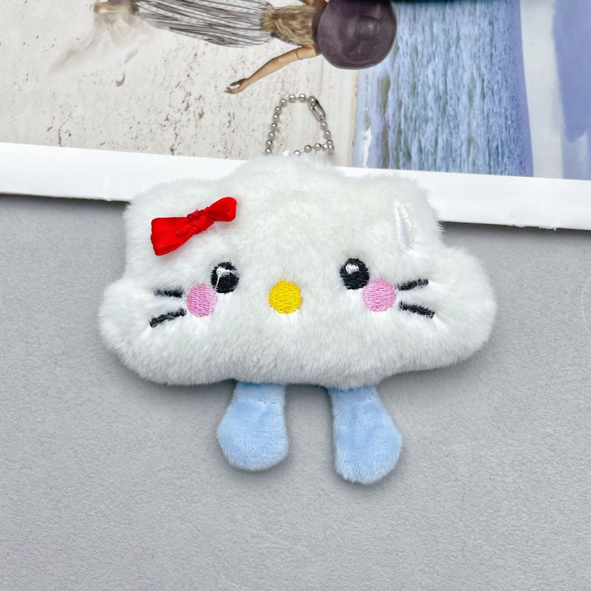 Wholesale Stylish Cloud Plush Keychain Bag Charm Pink Wool Yarn Cute Gift for Couples