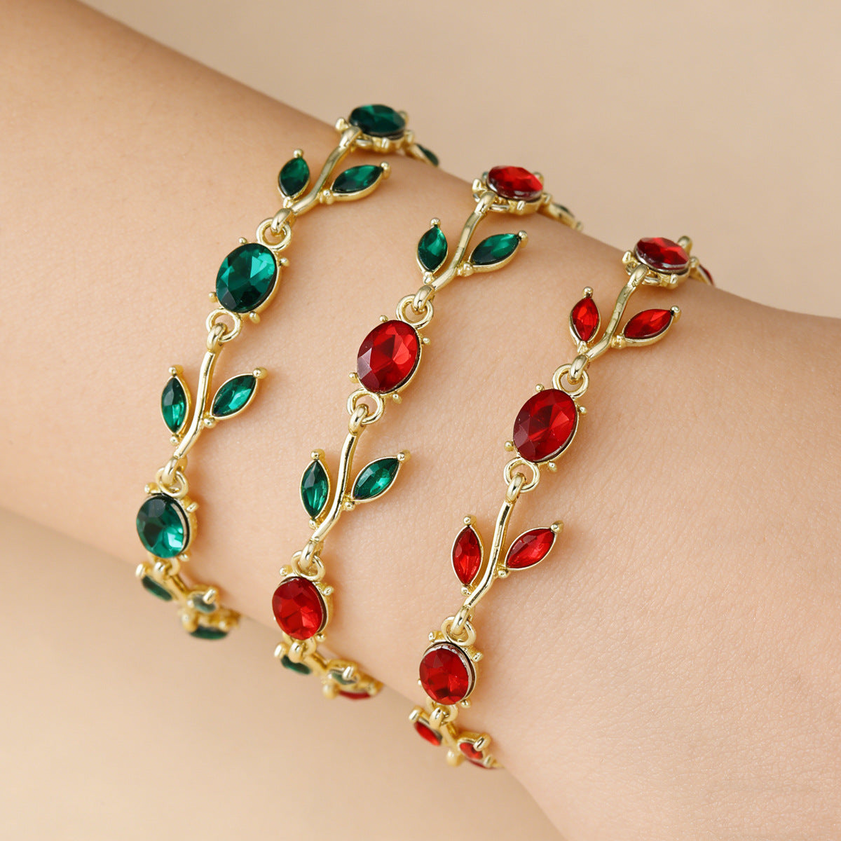 Wholesale Trendy Floral Leaf Bracelet - Zinc Alloy Fashion Accessory for Couples