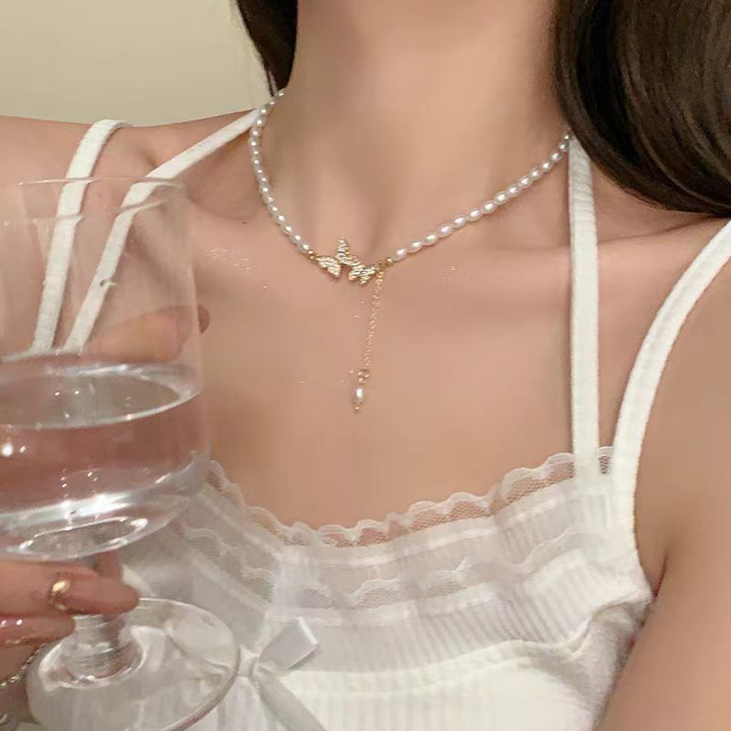 Wholesale Bowknot Pearl Necklace With Full Rhinestones Light Luxury Women S Collarbone Necklace Chic Fashion Accessory Gift