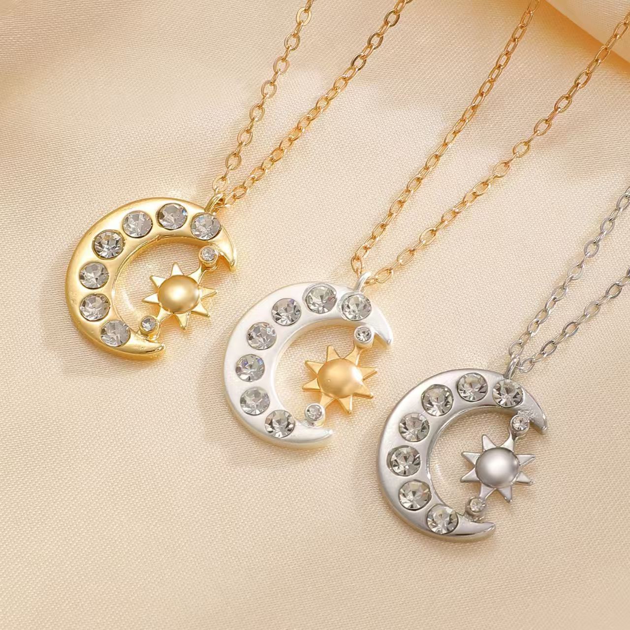 Wholesale Moon Sun Pendant Necklace Gold Silver Layered Chain Boutique Resale Fashion Accessory