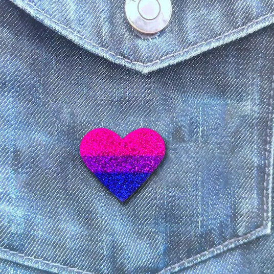 Wholesale  rainbow flag shiny love brooch