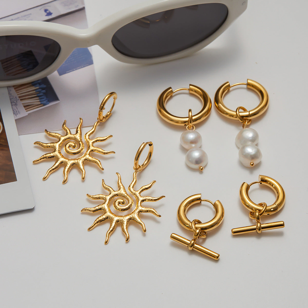 Wholesale  Stainless Steel Pearl Earrings Light Luxury  Earrings