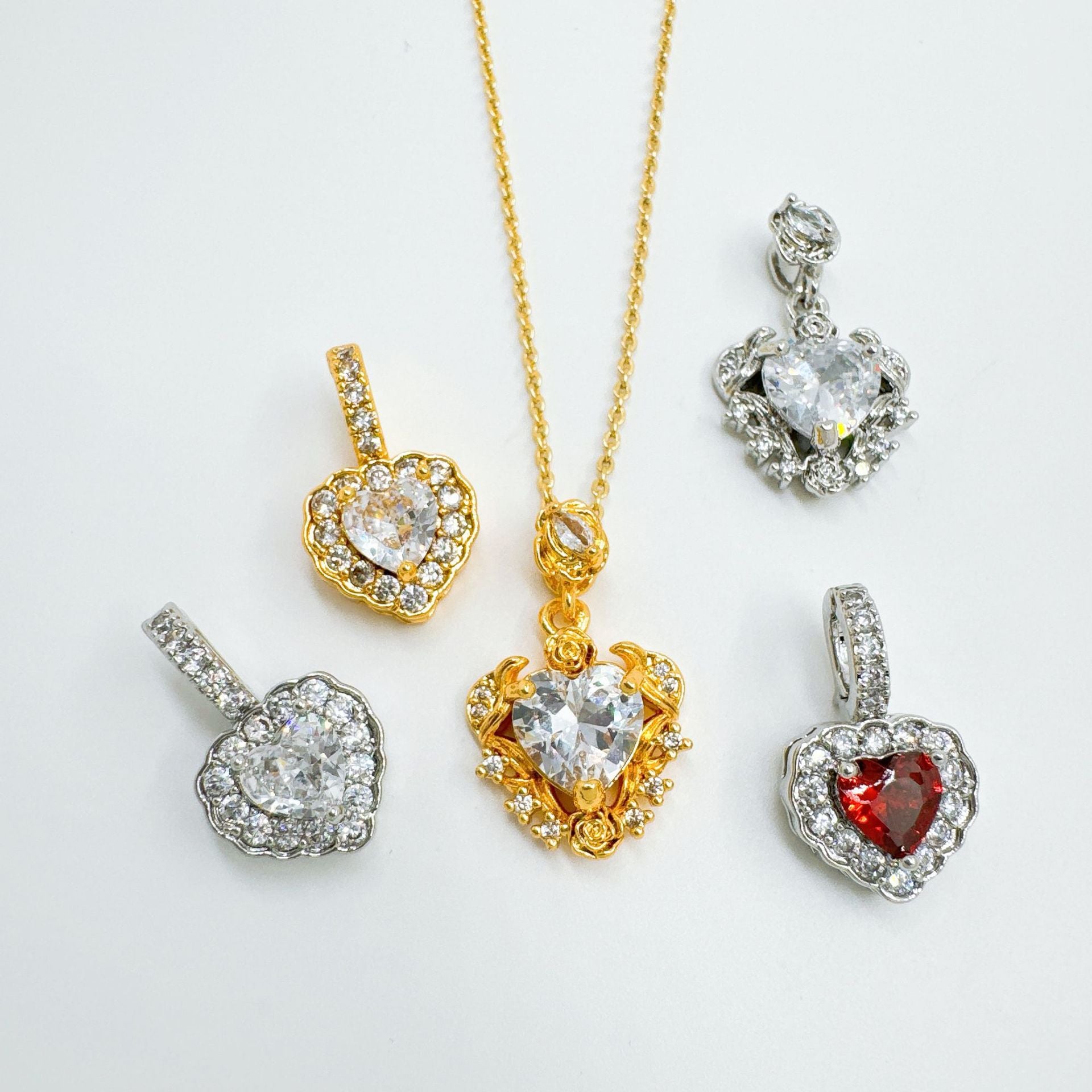 Wholesale Copper Gold Plated Zircon Necklace Pendant Sweet Cool Wind Style Fashion Accessory for Party
