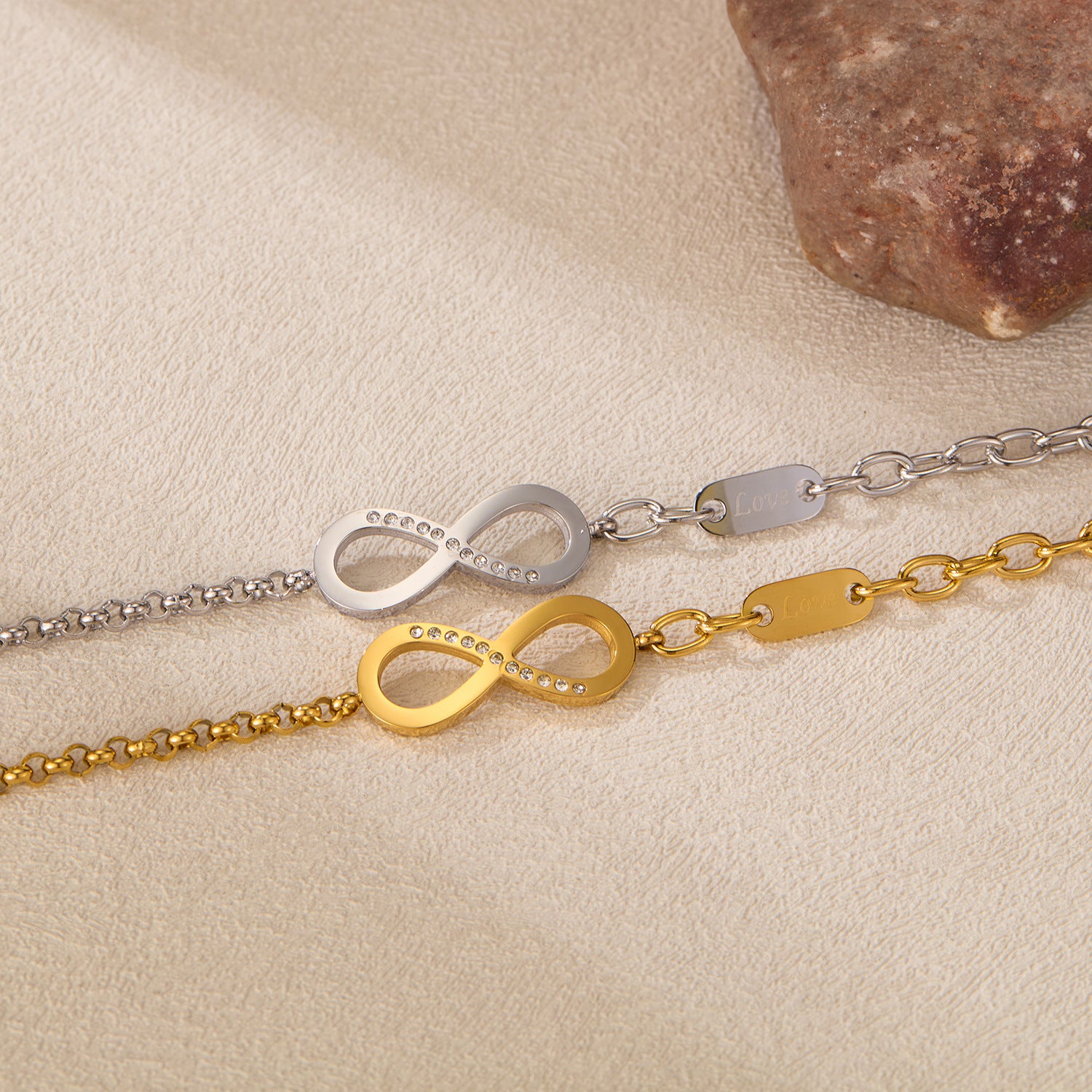 Wholesale Digital 8 Diamond Stitching Chain Stainless Steel Love Bracelet