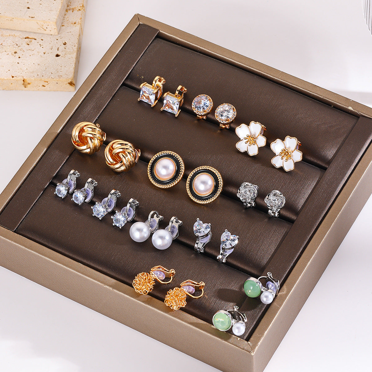 Wholesale Light luxury high-end women's non-pierced ear clip set