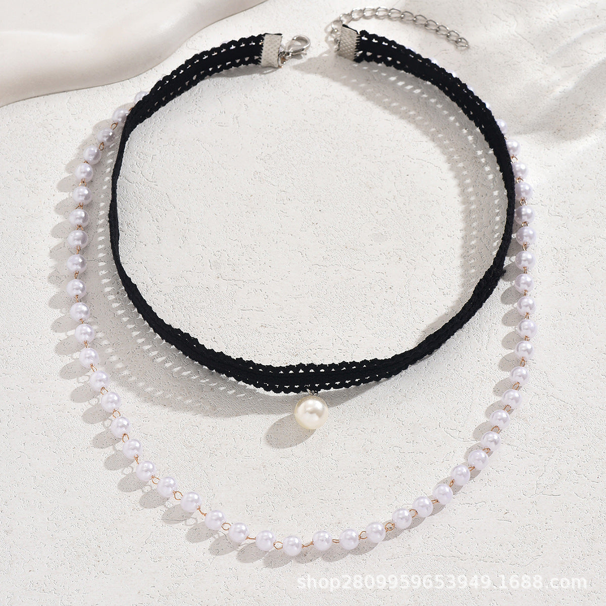 Wholesale Stylish Faux Pearl Stretch Choker Necklace Retro Hip-Hop Jewelry Accessory for Party Gift Boutique Resale