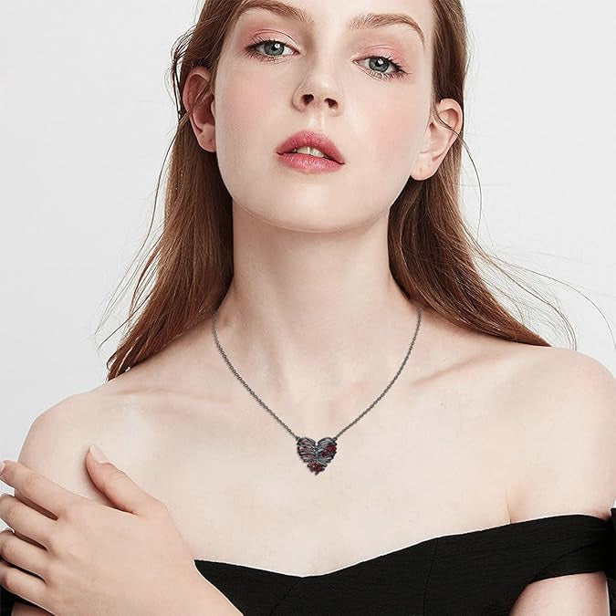 Wholesale Valentine's Day Gothic Heart Necklace