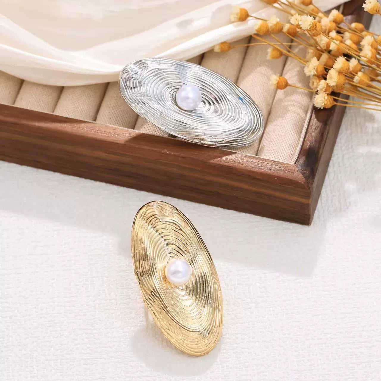 Wholesale  Asymmetrical Winding Pearl Open Ring
