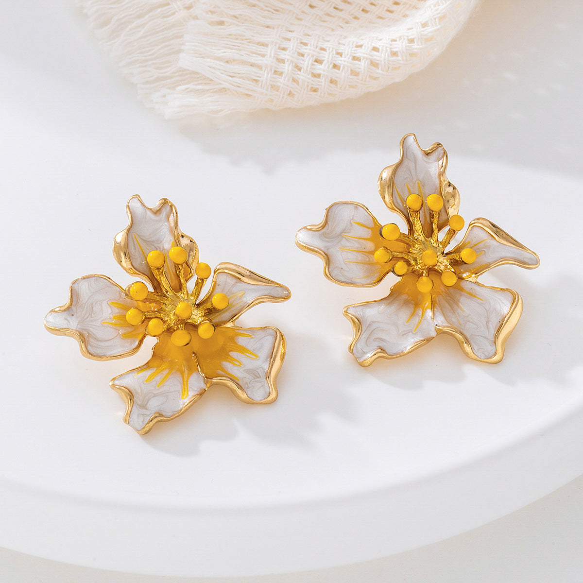 Wholesale Colorful Irregular Halo Drip Oil Flower Earrings - Chic Fashion Jewelry Accessory