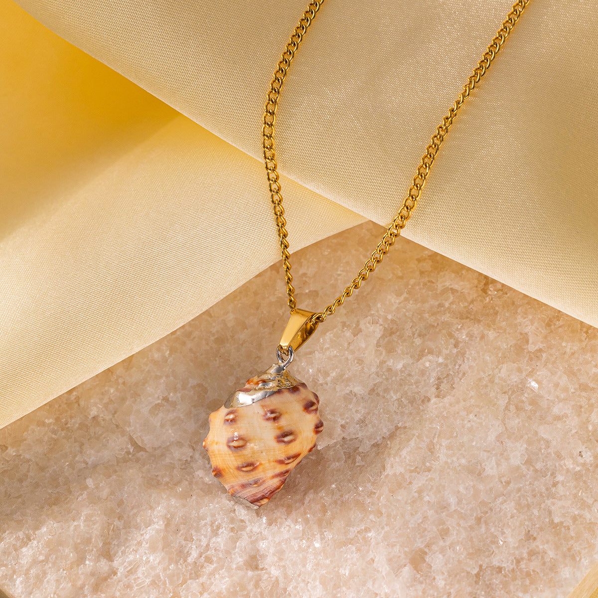 Wholesale Titanium Steel  Bohemian Beach Style Personalized Natural Shell Necklaces