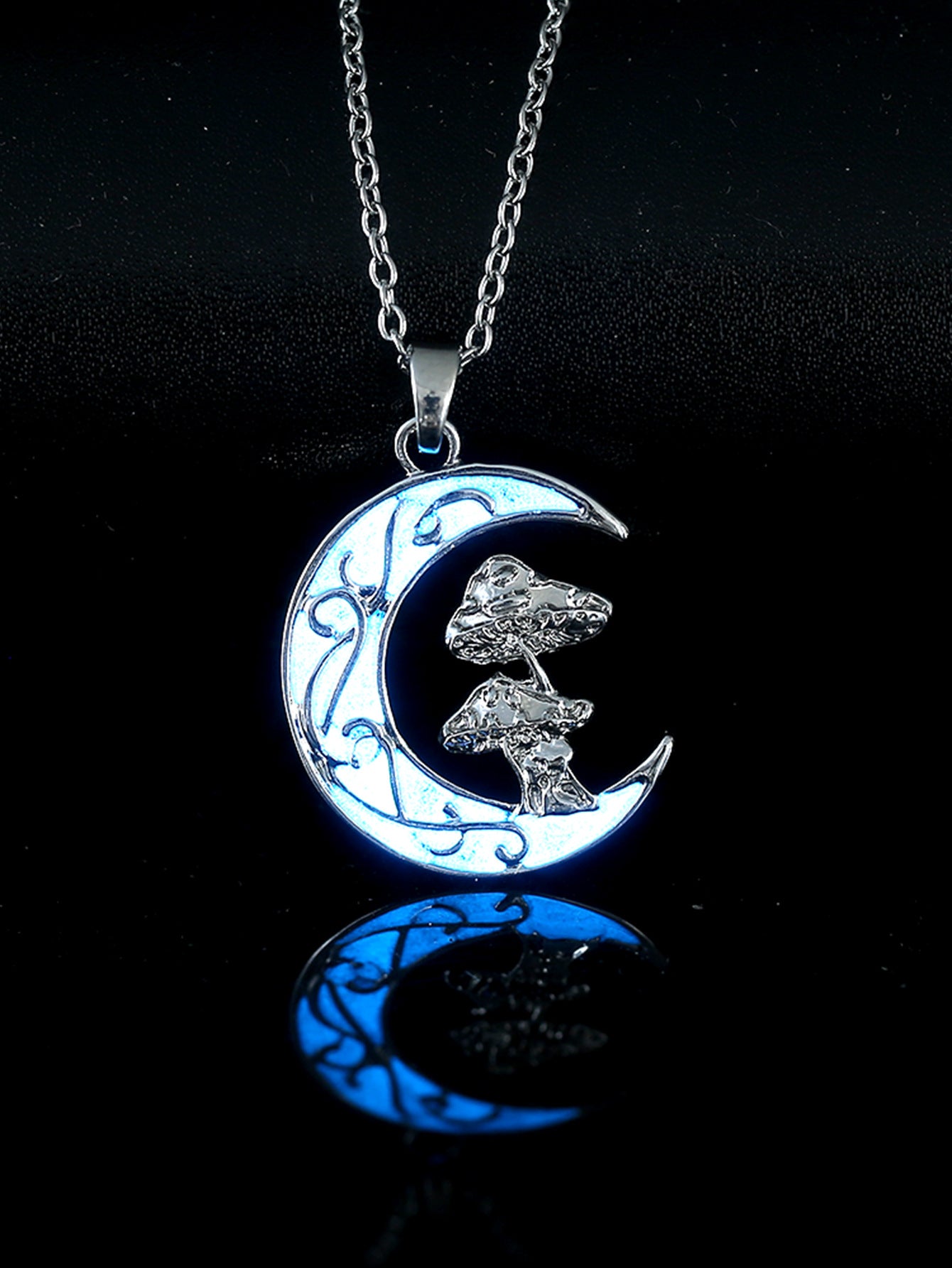 Wholesale retro moon mushroom oil drop luminous  pendant necklace