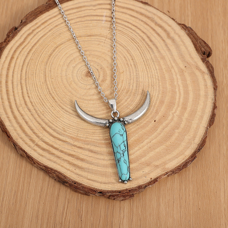 Wholesale Cross-border retro Thai silver turquoise horn pendant necklace European and American National Style Creative turquoise cow head necklace