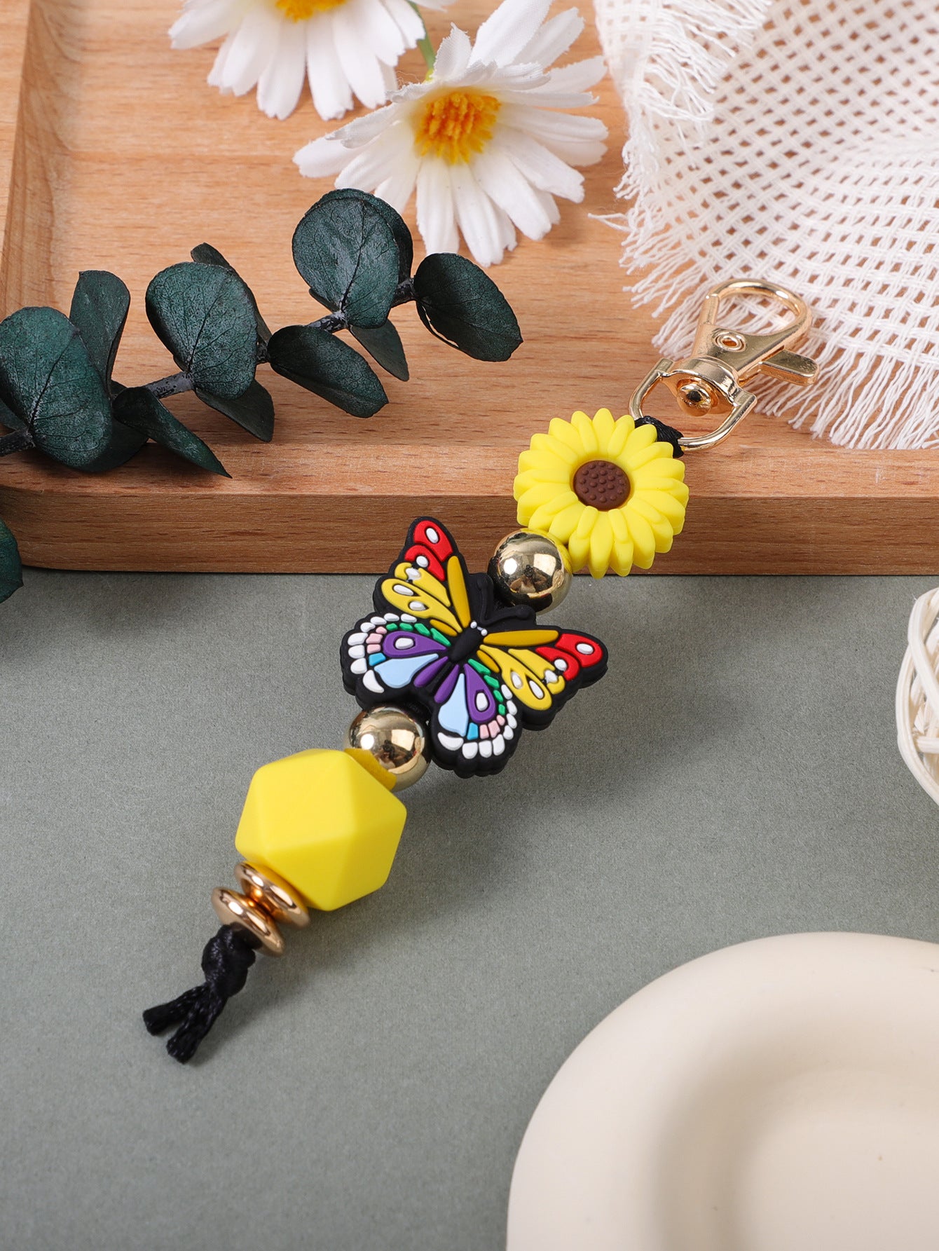 Wholesale Cartoon Colorful Butterfly Daisy Keychain ACC-KC-JiuYa007