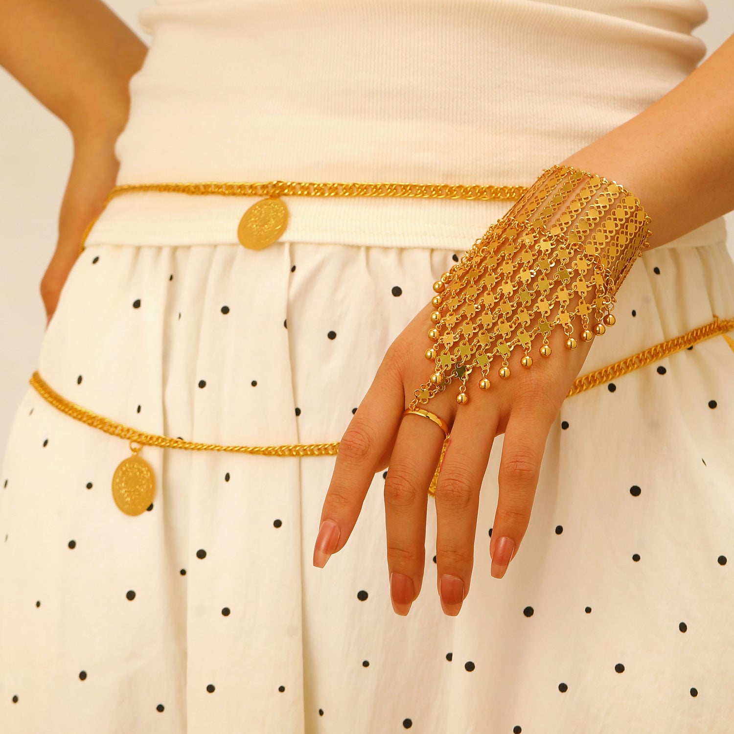 Wholesale Retro Middle Eastern Ethnic Style Layered Necklace And Bracelet Set Gold Tone Alloy Jewelry Accessory For Boutique Resale