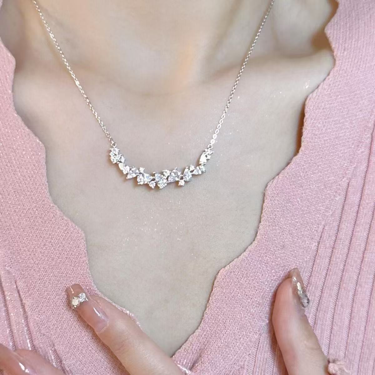 Wholesale Electroplated Alloy Wisteria Flower Necklace Chic Women S Cami Chain Fashion Jewelry Gift