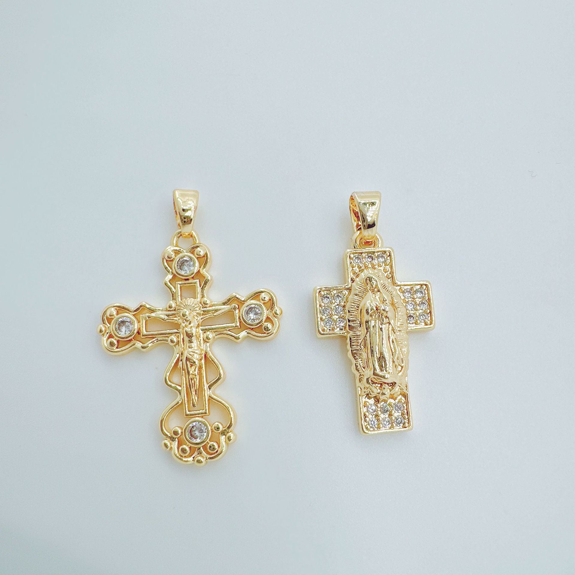 Wholesale Fashion Cross Pendant Necklace,  Gold Plated Copper,  Trendy Hip Hop Jewelry Accessory for Boutique Resale