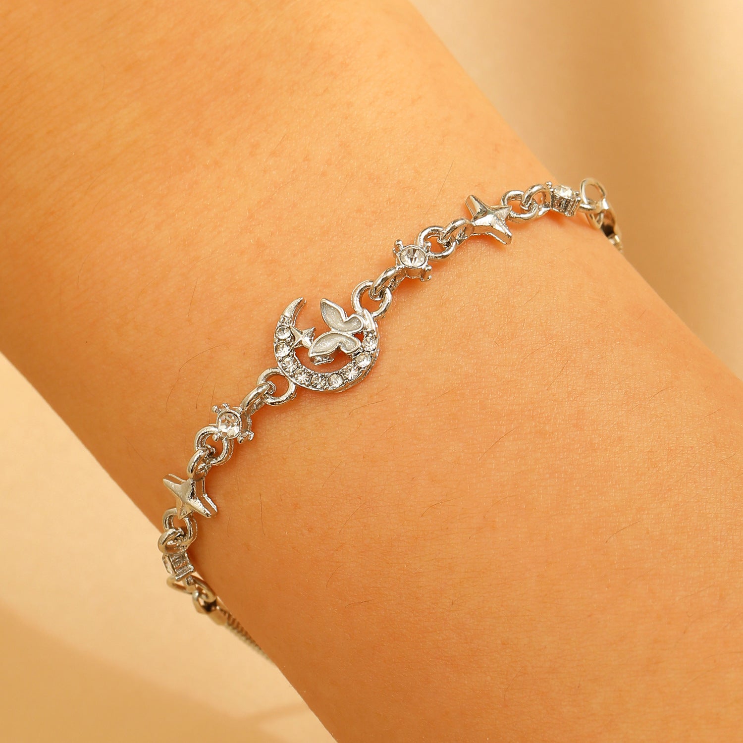 Wholesale Silver Plated Zircon Heart Bracelet Trendy Women S Crystal Jewelry Everyday Wear Gift