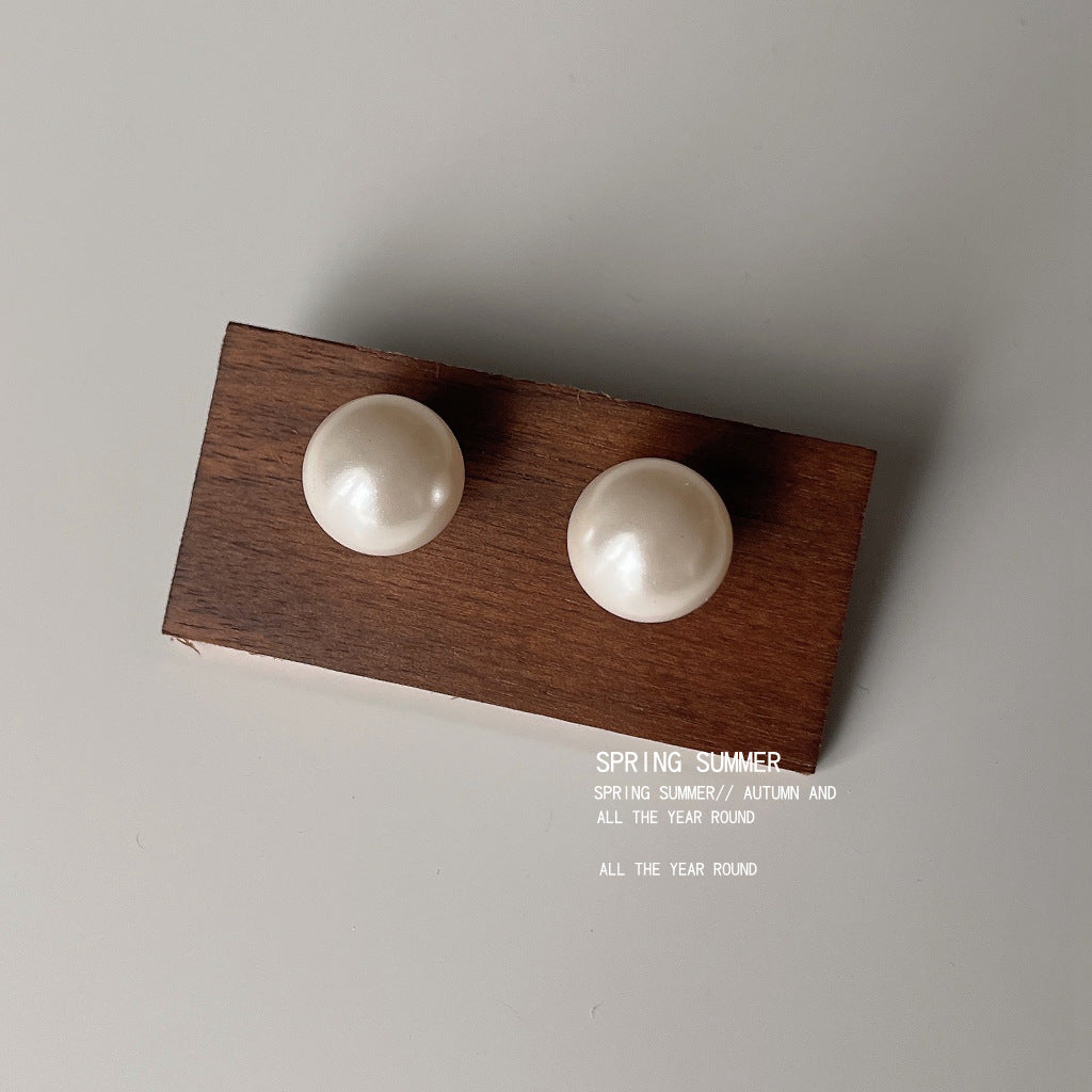 Wholesale  retro Pearl 925 silver pin earrings