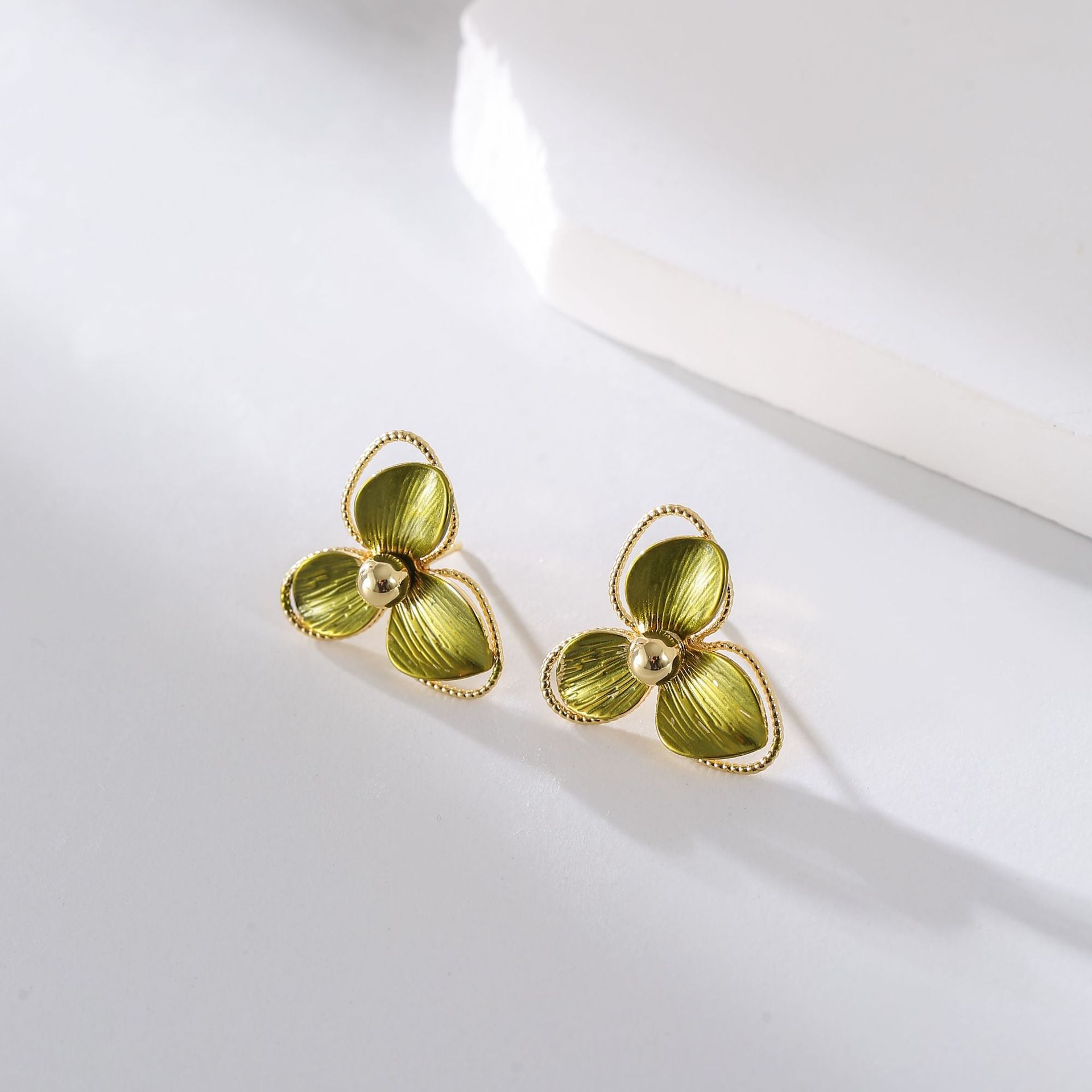 Wholesale Luxury Flower Earrings