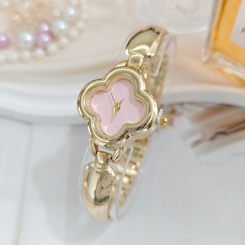 Wholesale Stylish Four Leaf Clover Women S Quartz Bracelet Watch Gift For Boutique Resale