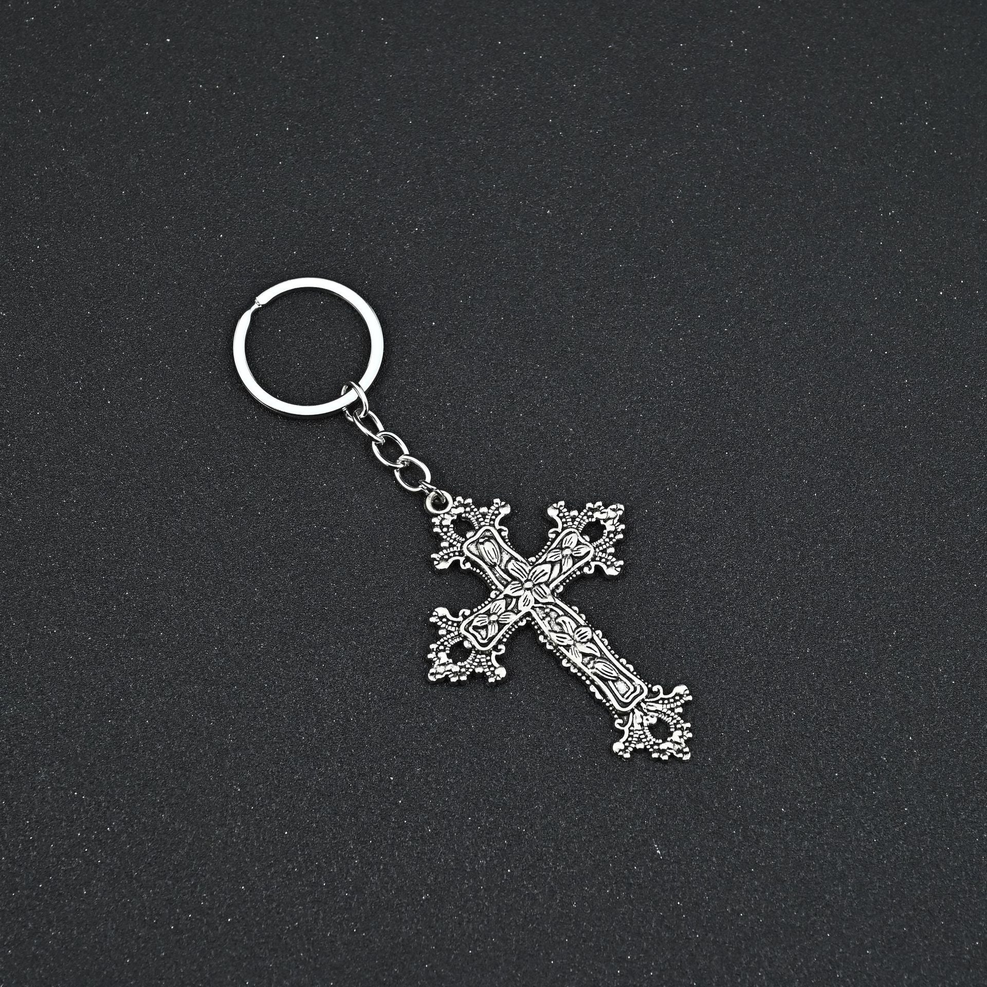 Wholesale Antique Silver Zinc Alloy Cross Necklace Hip Hop Punk Pendant Trendy Jewelry Accessory Gift Resale