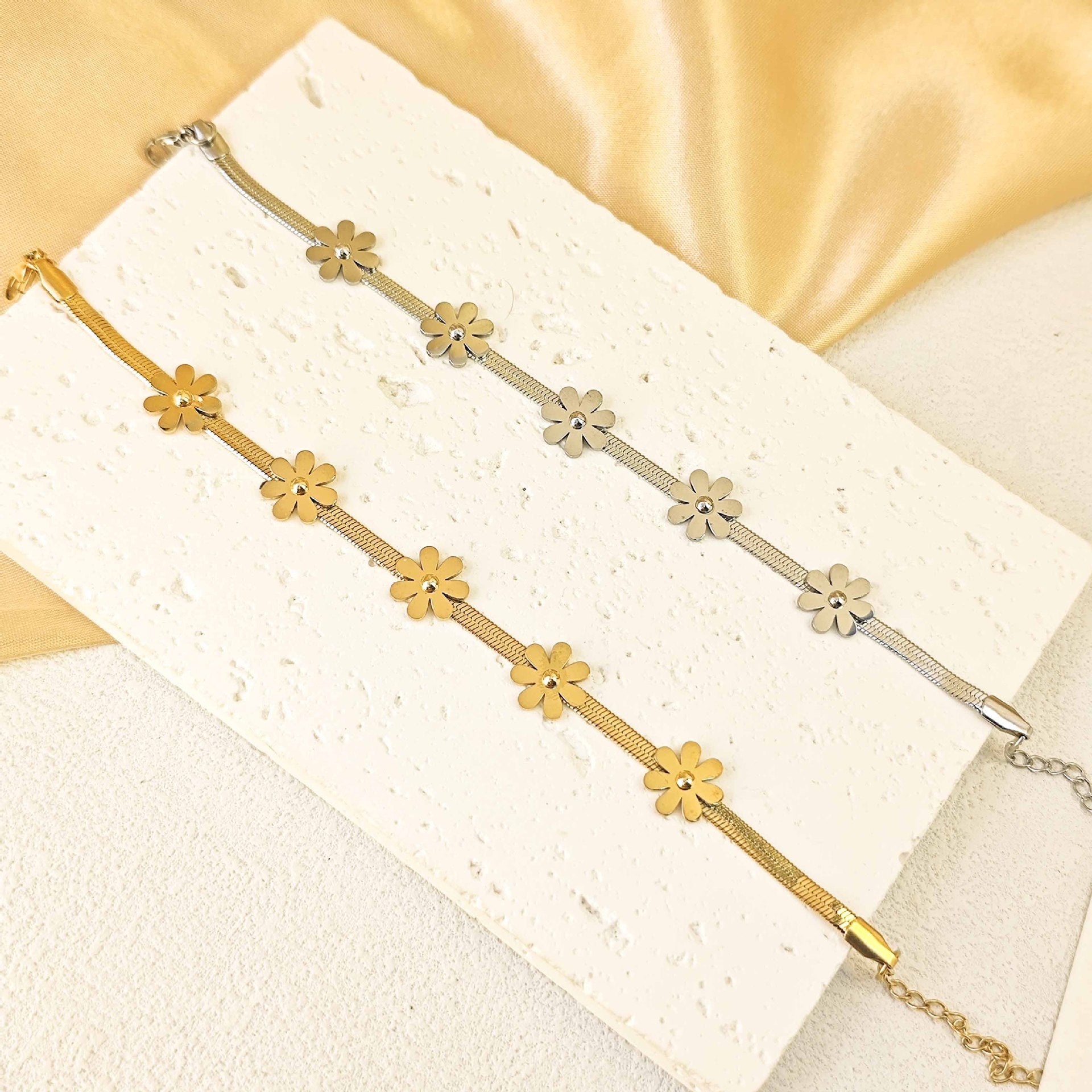 Wholesale Minimalist  Titanium Steel Bracelet Fashion Jewelry Accessory for Women Gift