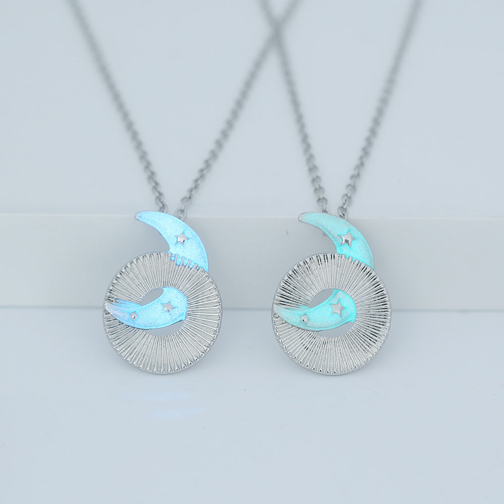 Wholesale star moon oil drop luminous pendant necklace