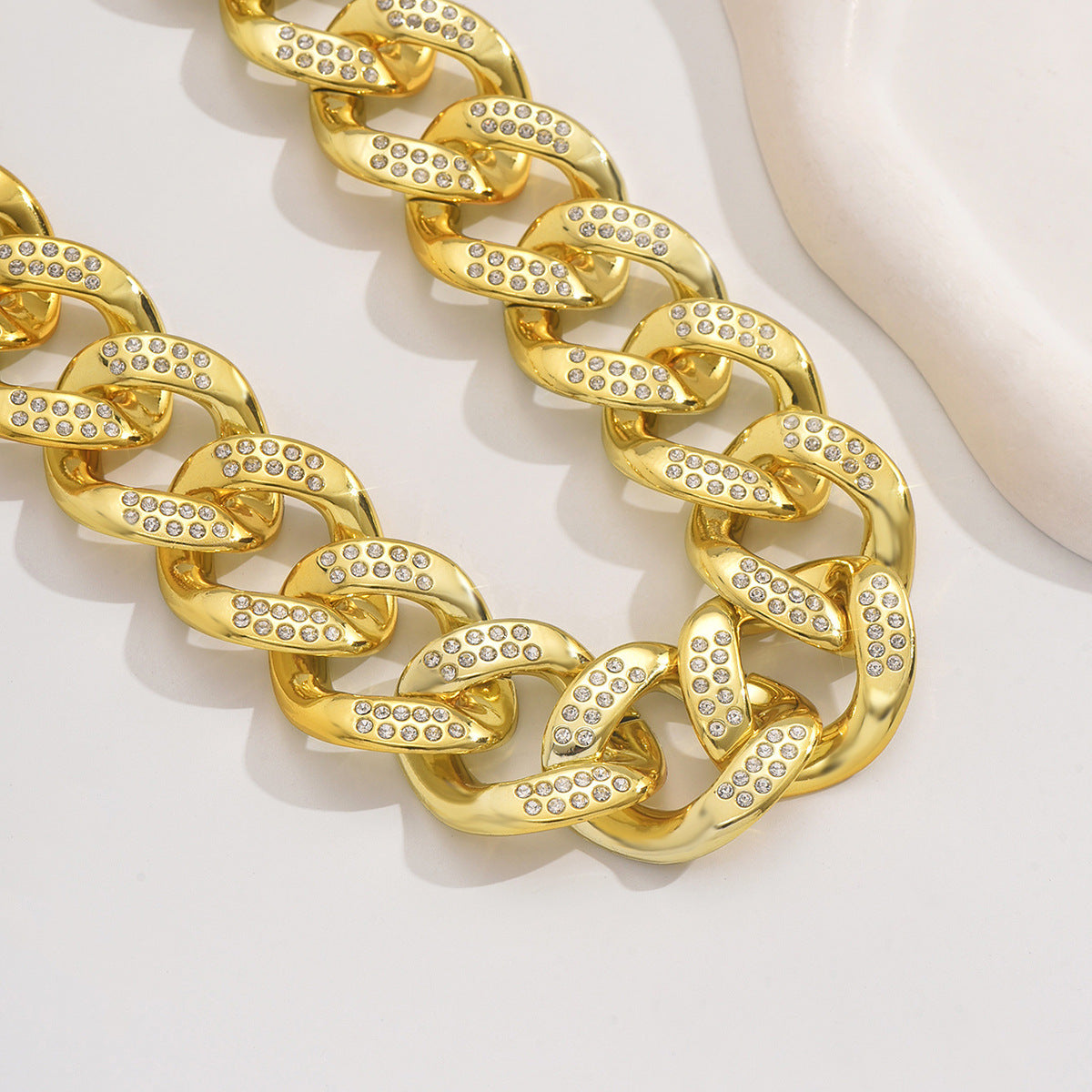 Wholesale fully embellished  exaggerated Cuban chain necklace