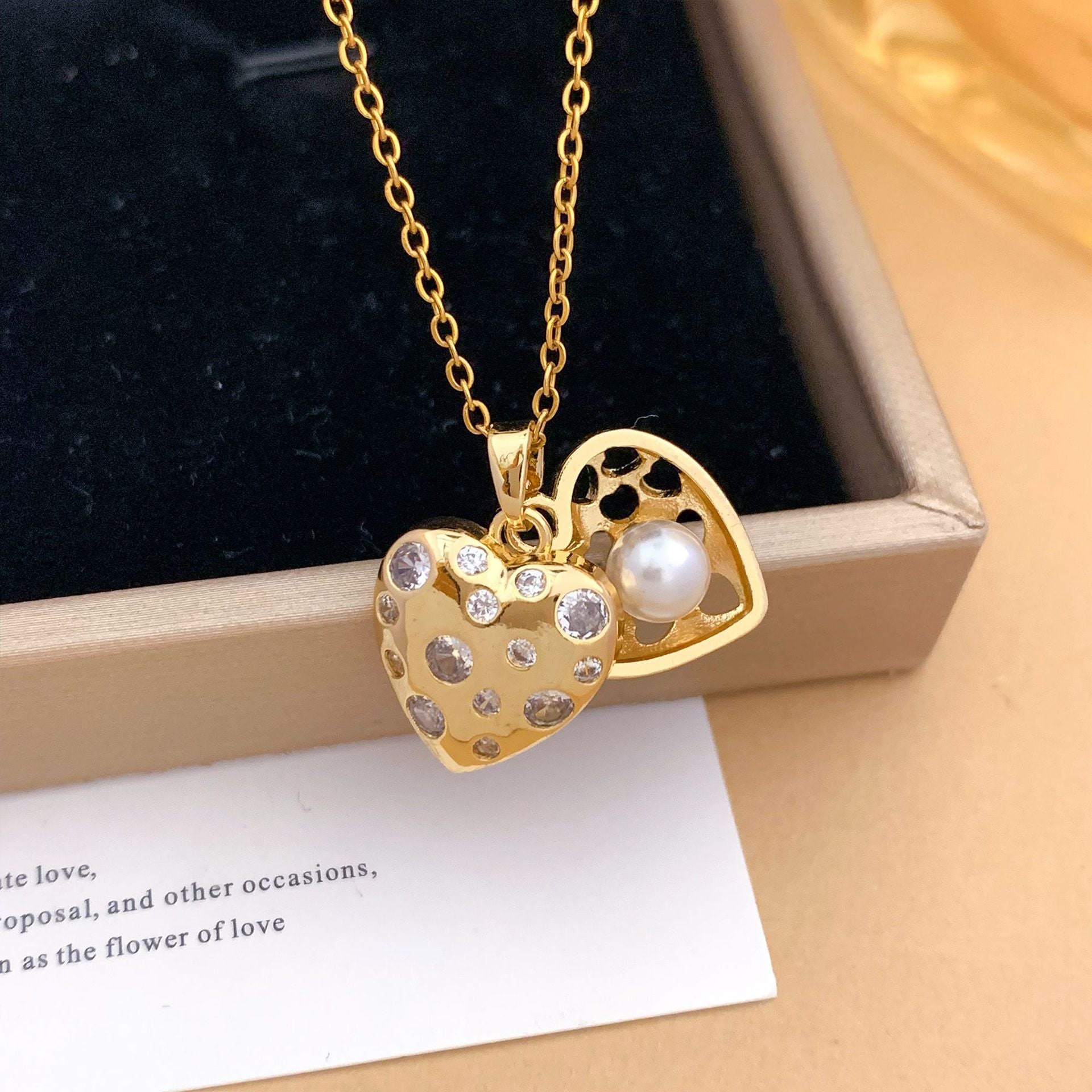 Wholesale Fashion Real Gold Plated Shell Pearl Pendant Necklace,  Titanium Steel Choker Jewelry Accessory