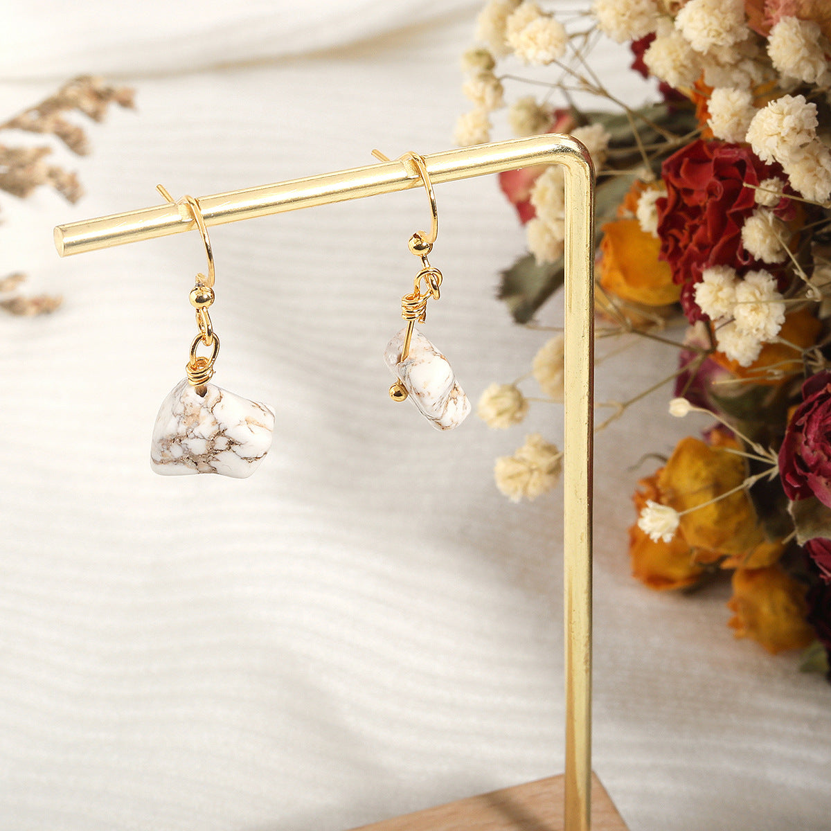 Wholesale A variety of simple natural crystal stone earrings ear jewelry