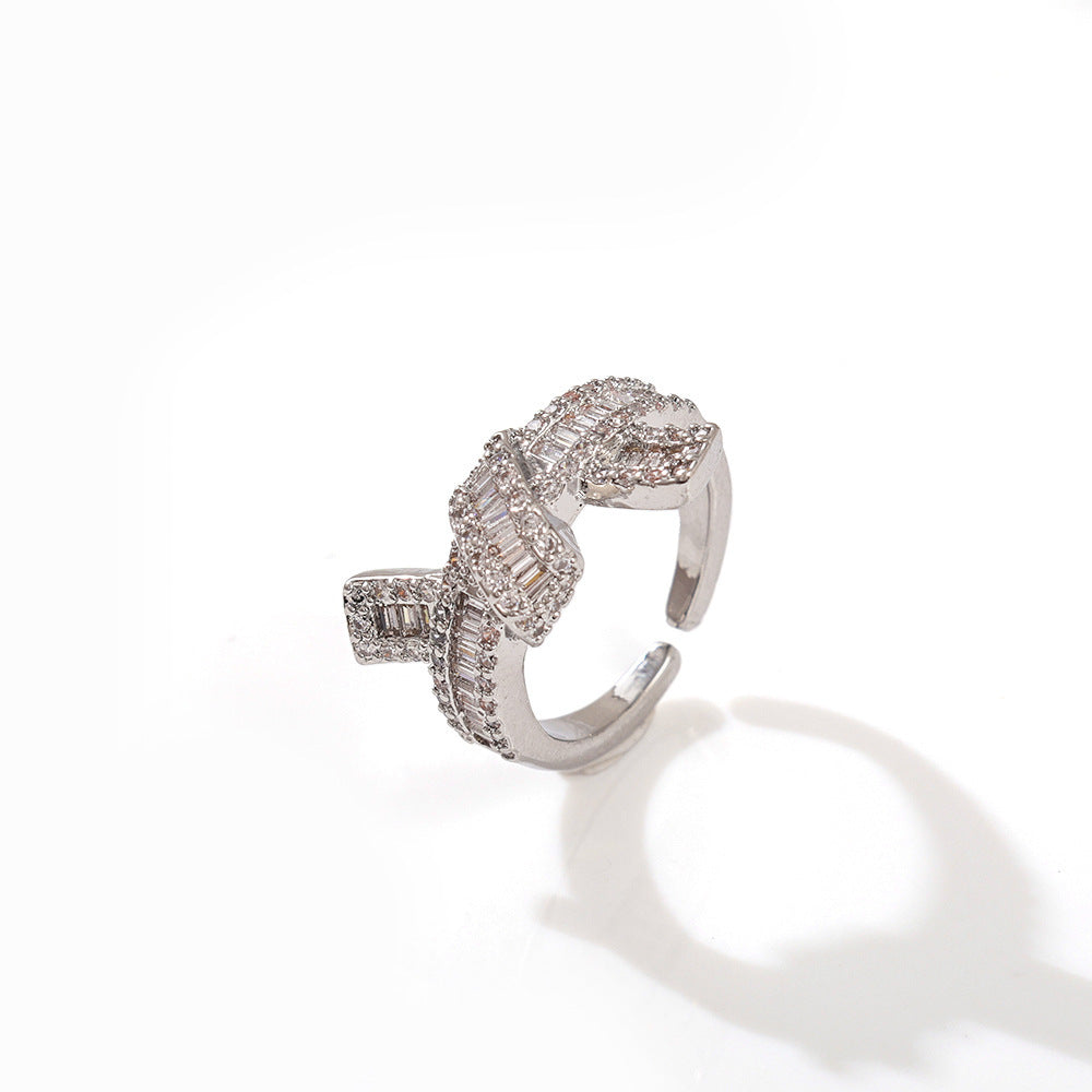 Wholesale Gold Plated Copper Zircon Open Ring with Crown Design Jewelry Accessory Gift