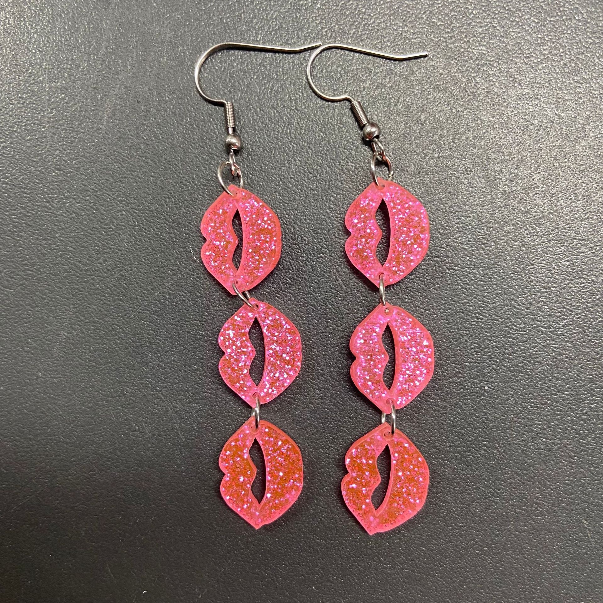 Wholesale  Valentine's Day acrylic lips flame red lip eardrops mouth earrings