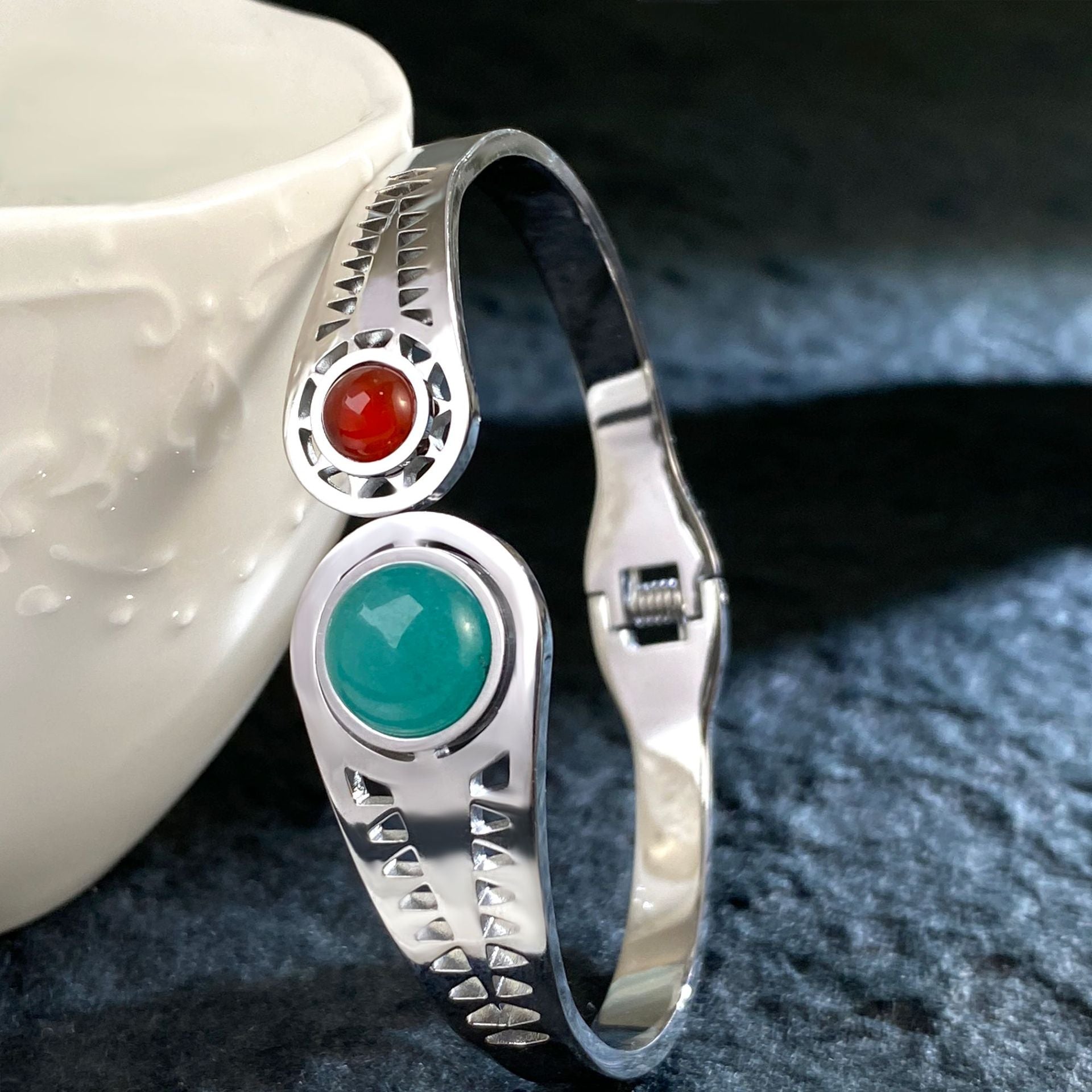 Wholesale Titanium Steel Plated 18K Gold High-end Luxury Bracelet ACC-BT-YuXun008