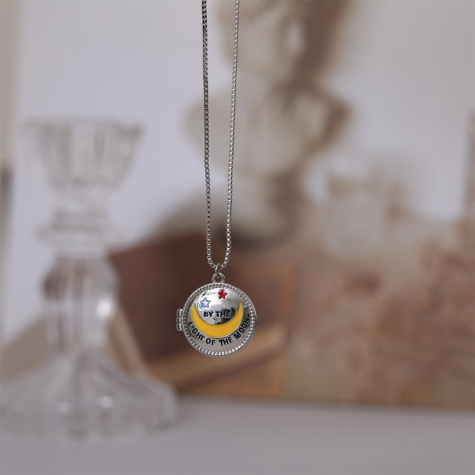 Wholesale  y2g style necklace Women's Open and Close album Moon rose drop oil necklace