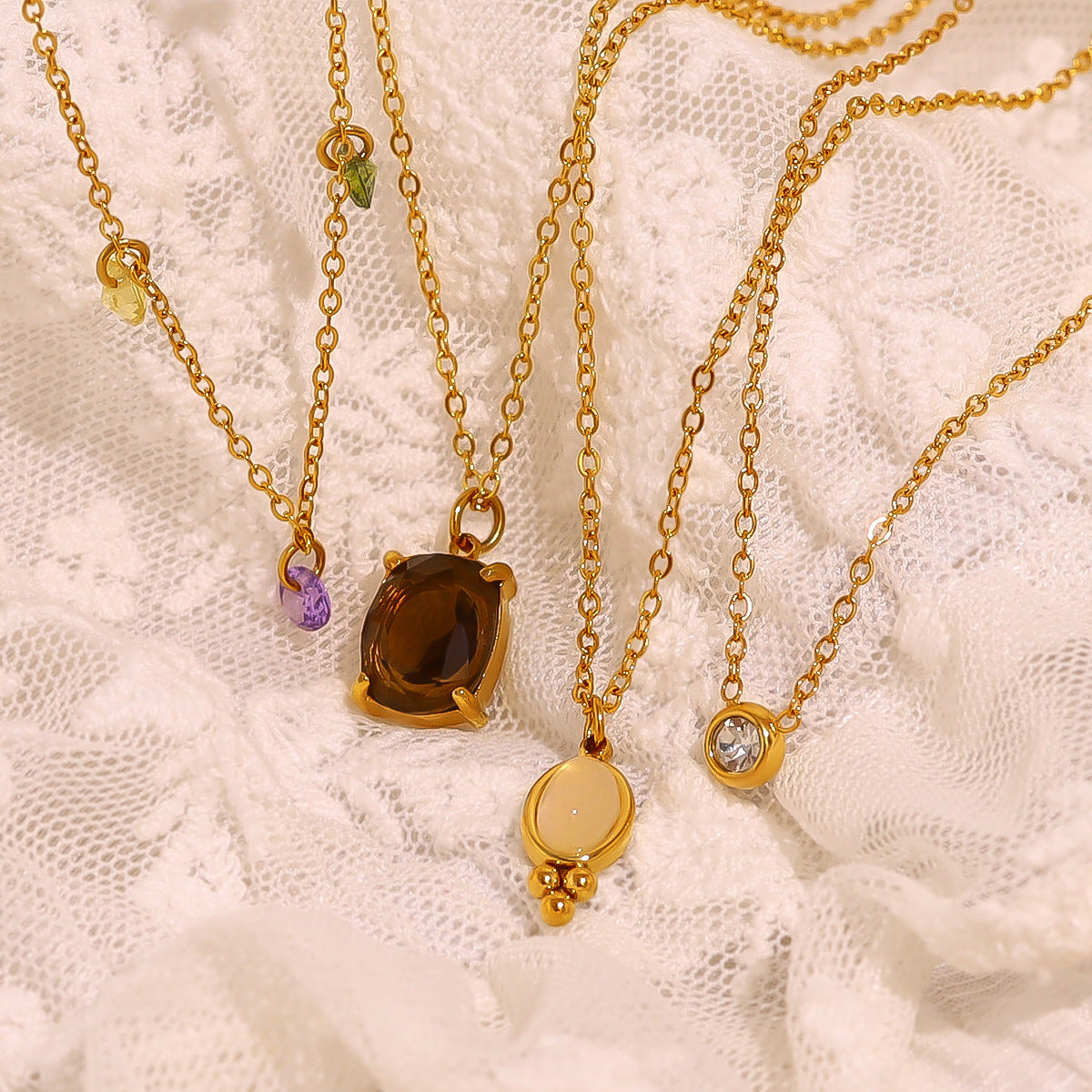 Wholesale Titanium Steel Colorful Zircon Necklace  Round Pendant Jewelry