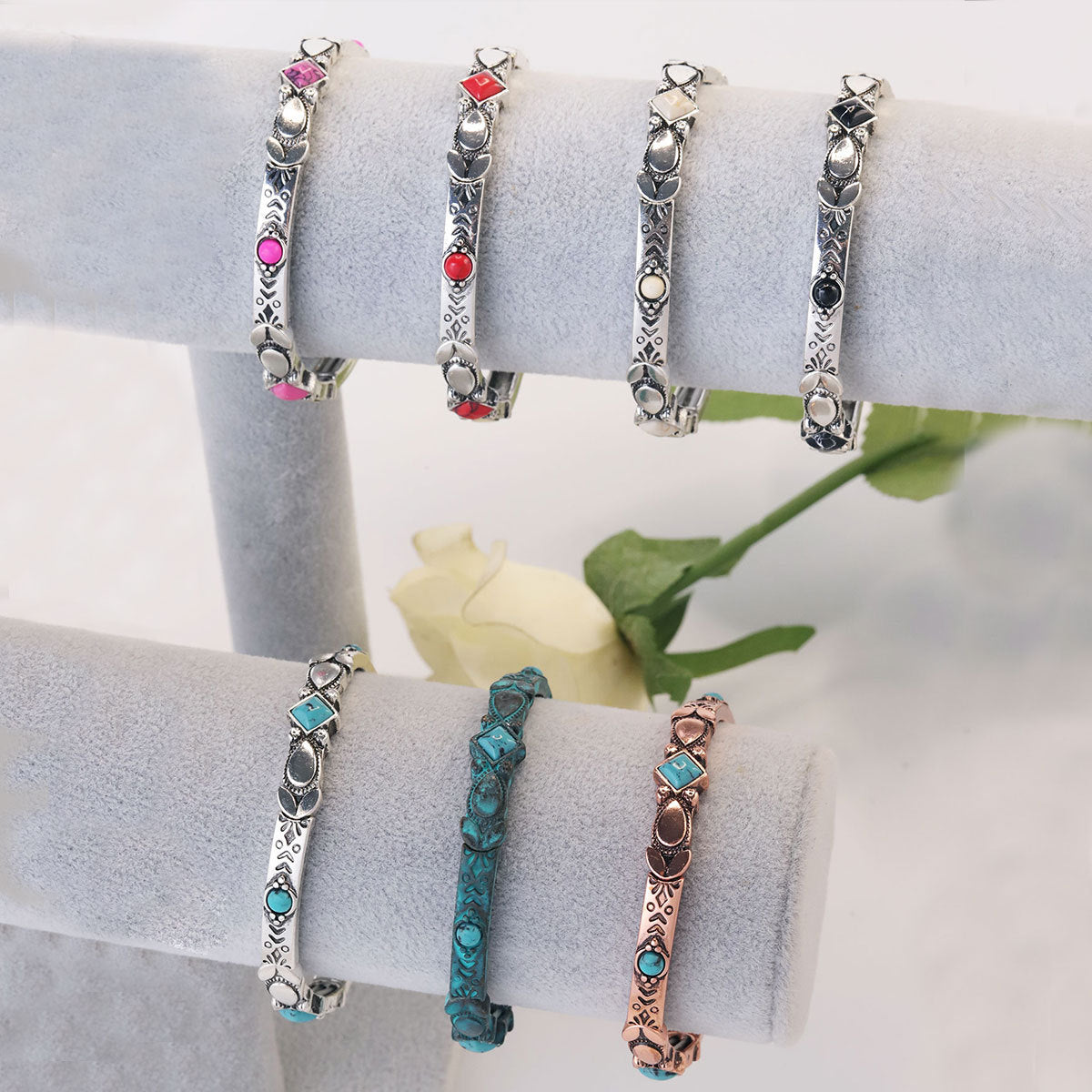 Wholesale Retro Turquoise Inlay Bracelet Zinc Alloy Round Stone Jewelry Accessory For Everyday Wear
