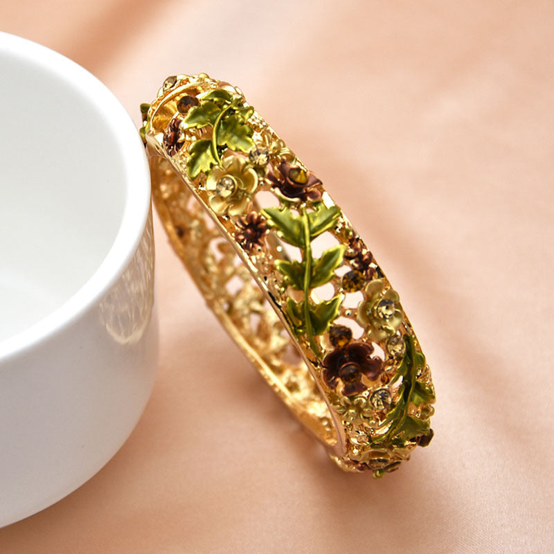 Wholesale  retro rose diamond hollow alloy cloisonne antique painted bracelet women