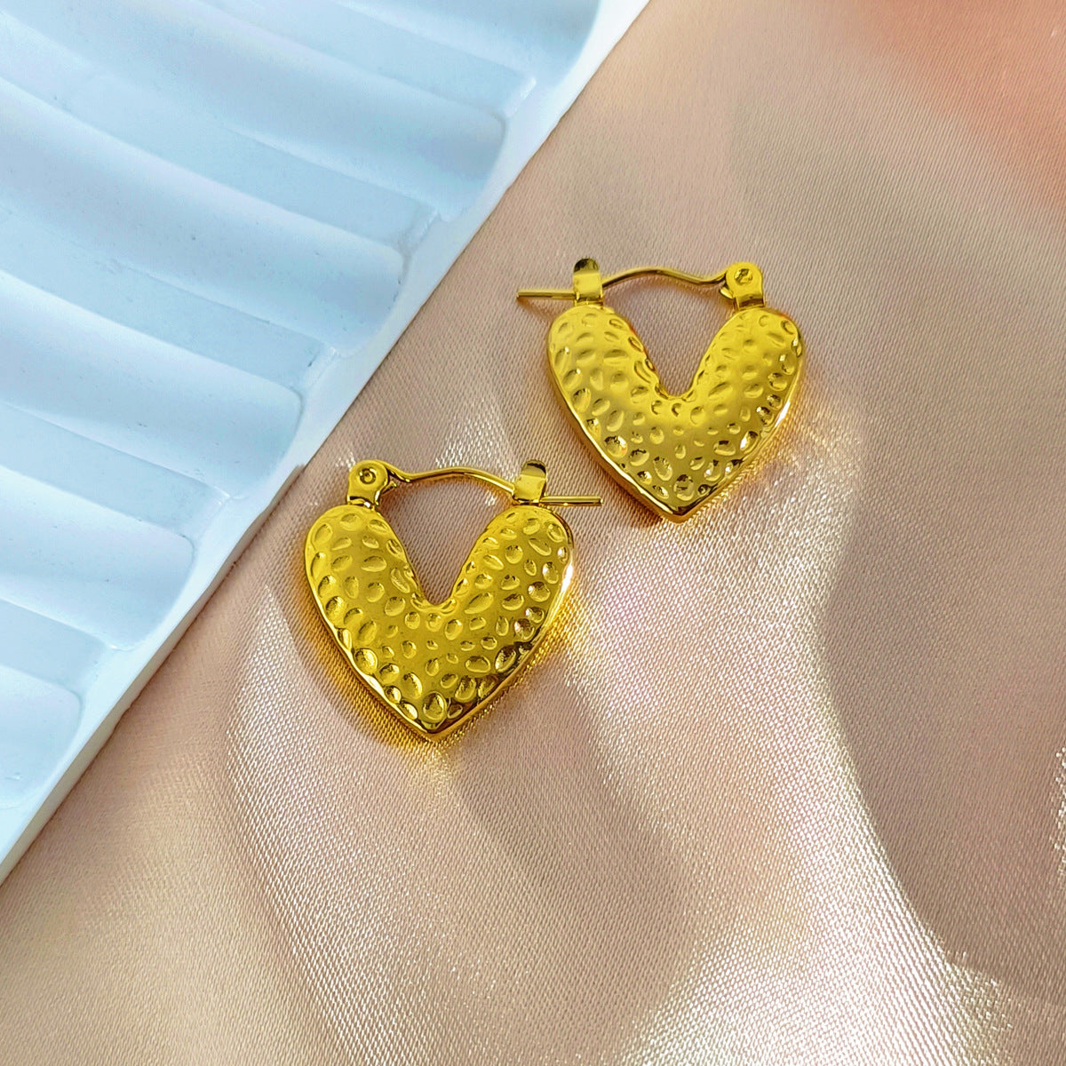 Wholesale vacuum plated 18k gold earrings