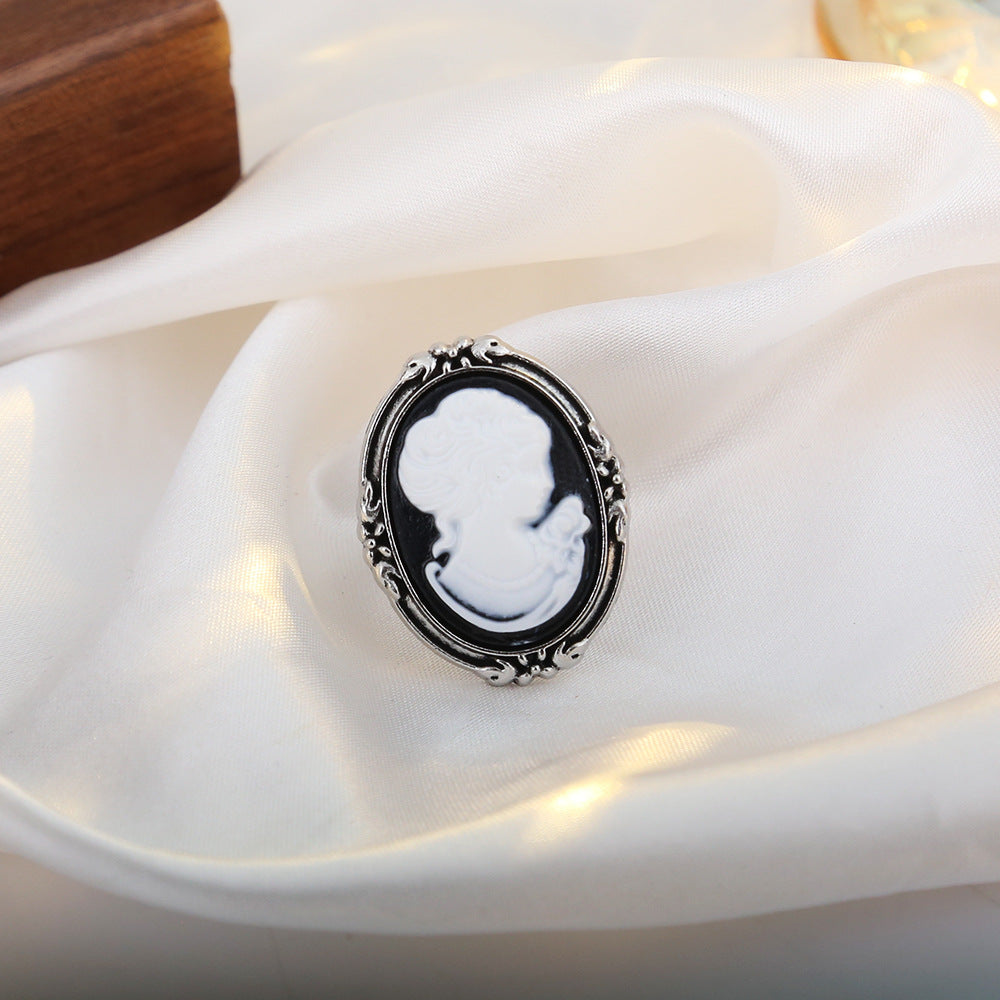 Wholesale Vintage Cameo Oval Portrait Ring Women Retro Court Style Fashion Jewelry Accessory Gift