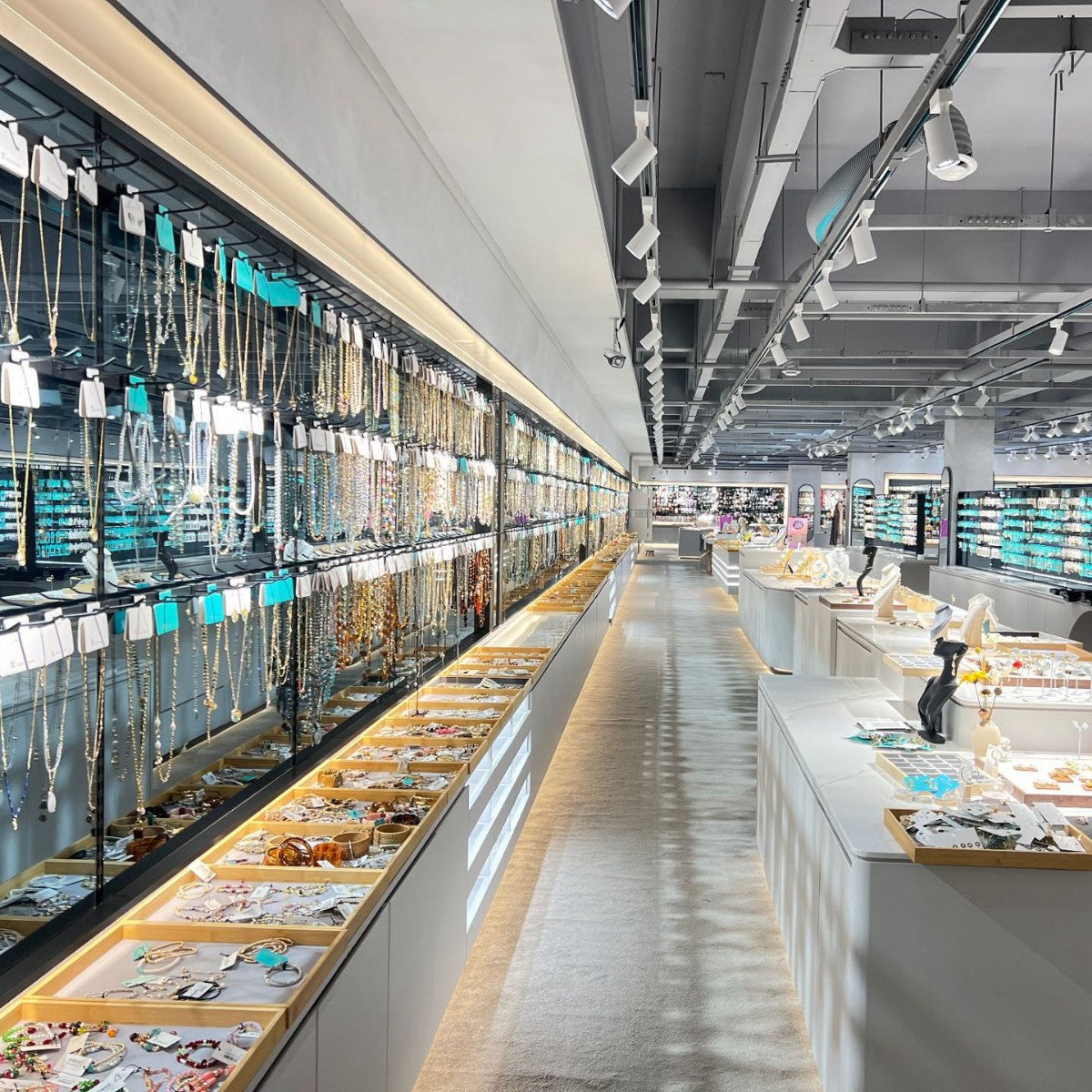 Wholesale real gold heavy  luxury earrings