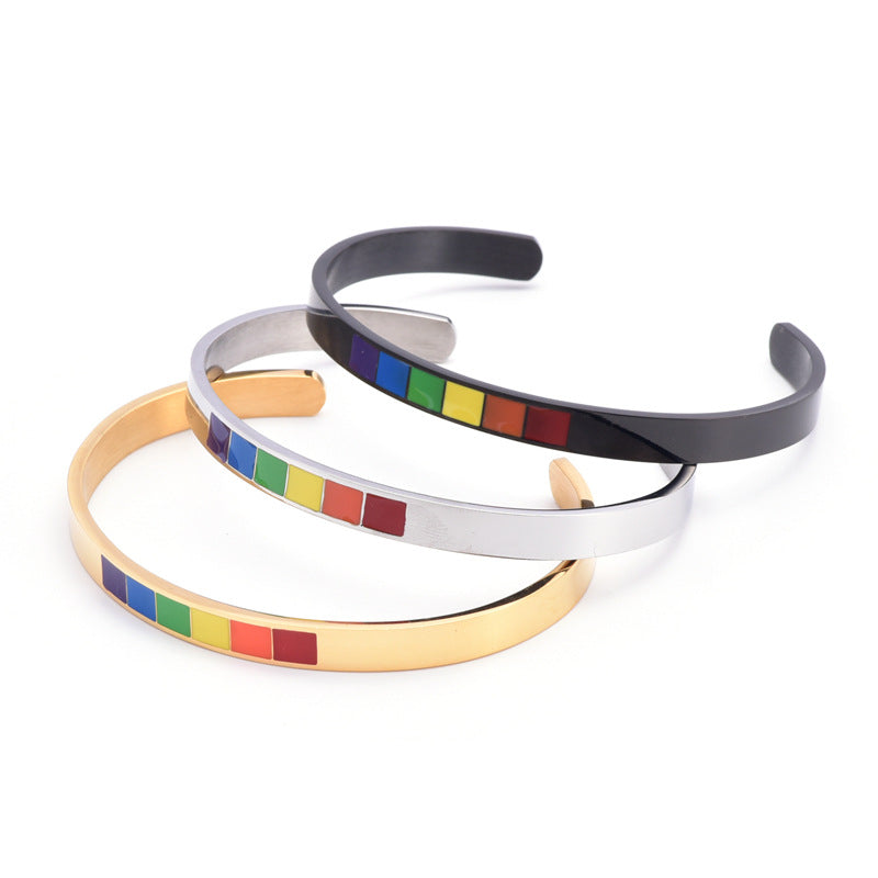 Bracciale a forma di C con apertura arcobaleno a sei colori in acciaio inossidabile all'ingrosso