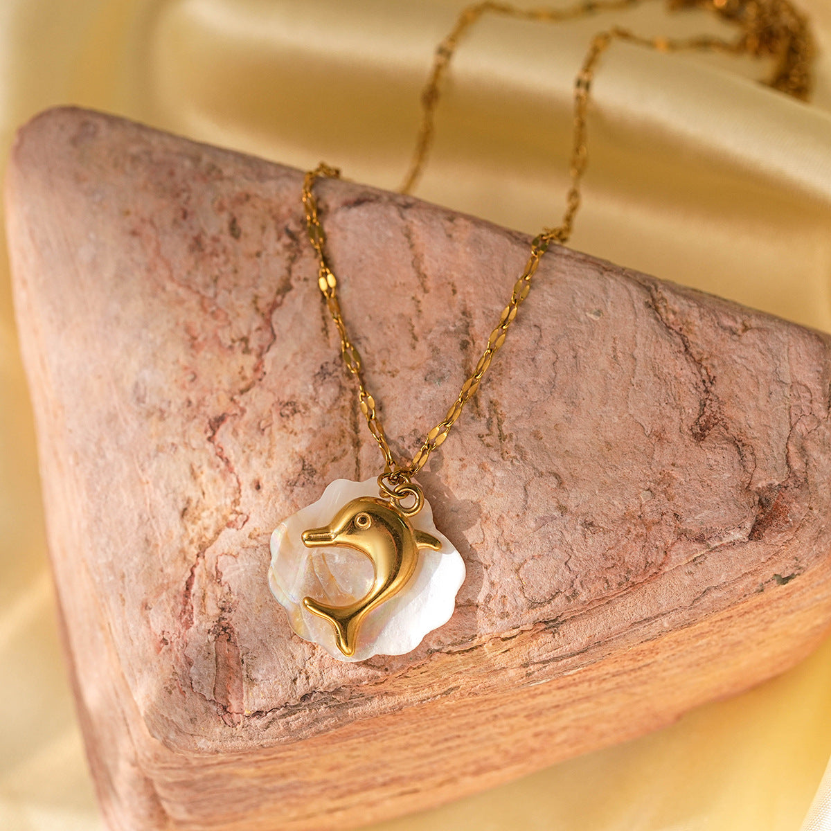 Wholesale  Titanium steel waterproof beach shell crab turtle starfish mix pendant necklace